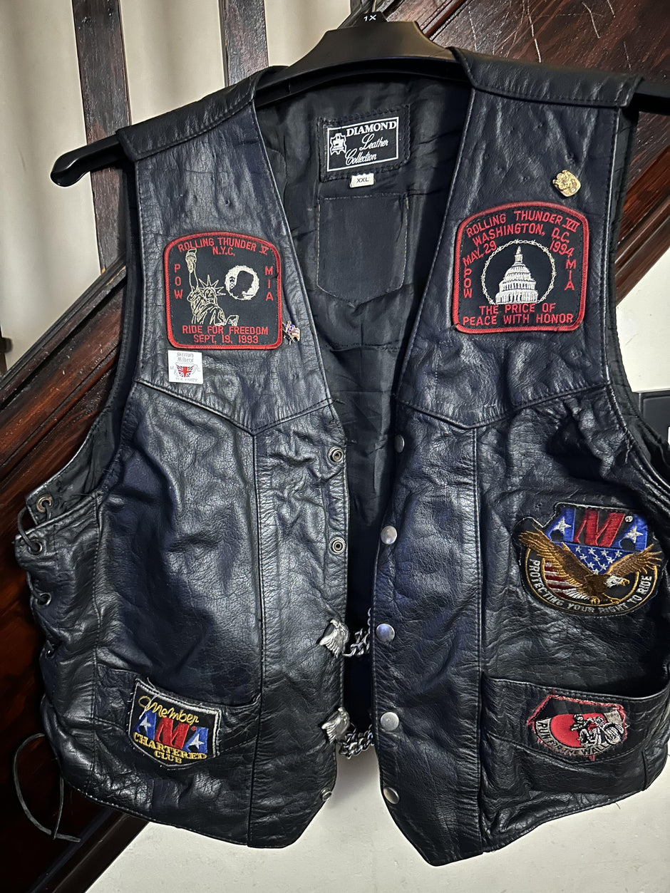 Bridgitte's five star review: "Leather Vest & Gloves. OUTSTANDING PRODUCT!! Very easy to use!! I did this for a friend and we were beyond impressed at results!!! Vest and Gloves look brand new!!"